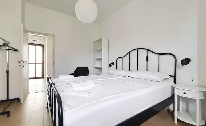 Spálňa 1_lôžko 160x200