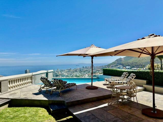 Cape Town Fresnaye 4 Bedroom Villa 222 – Sea Views gallery image 2