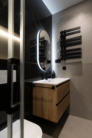 Amazing 4BD en SUITE by Madrid4You Apartments gallery image 4