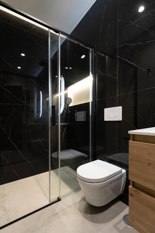 Amazing 4BD en SUITE by Madrid4You Apartments gallery image 3