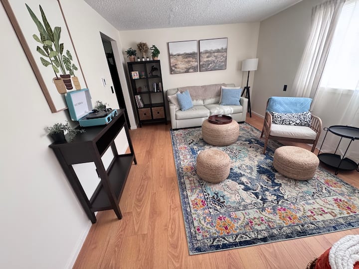 'The Rose' - New Cozy Renovation - Concord, NH