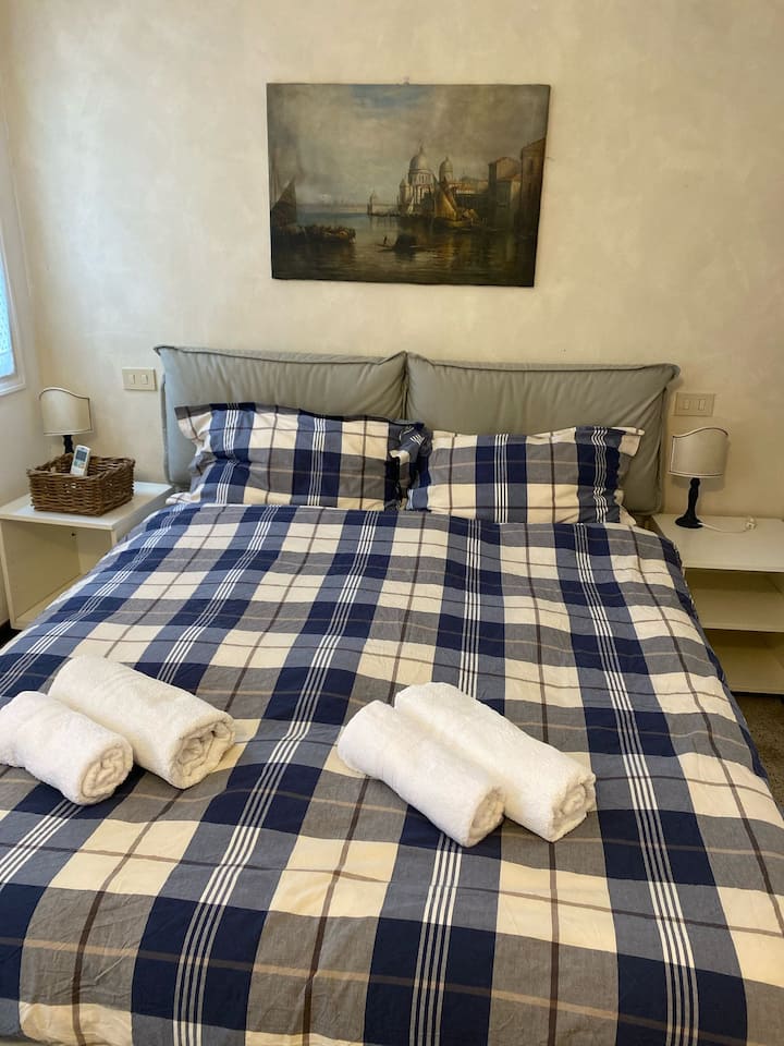 საძინებელი 1