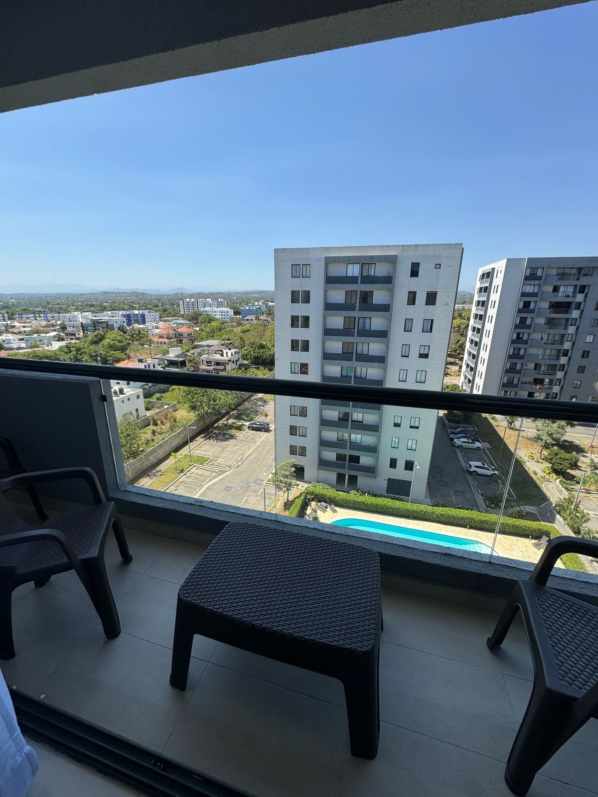 Luxury, comfy apartment W/ wifi, pool, AC, GYM - Condominiums for Rent ...