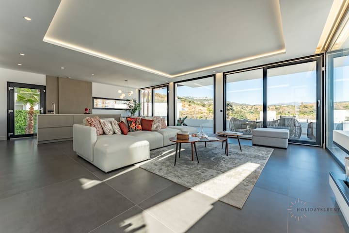 HolidaystoRent managed Airbnb listing 2