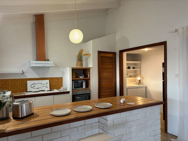 Sunset Beach House 3B2B gallery image 4