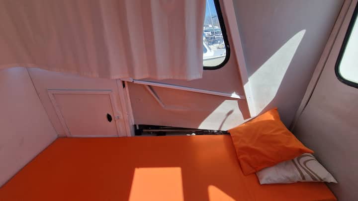 Një krevat shtesë sipas dëshirës në shtëpinë me rrota