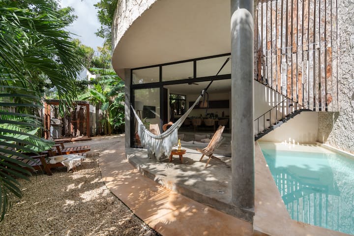 Villa bedroom
