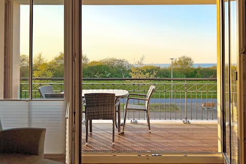 Top Airbnb: Dreamfewo, 180-degree sea view, indoor pool & sauna in Börgerende Rethwisch