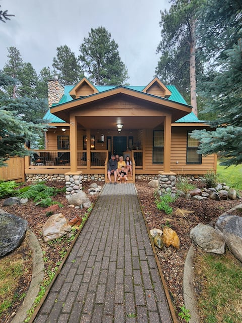 Lodge on Ponderosa