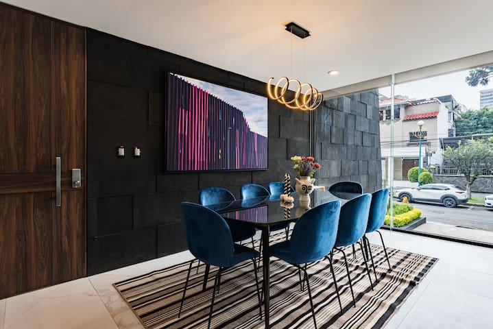 Stylish Polanco Duo Steps from Lincoln Park gallery image 5