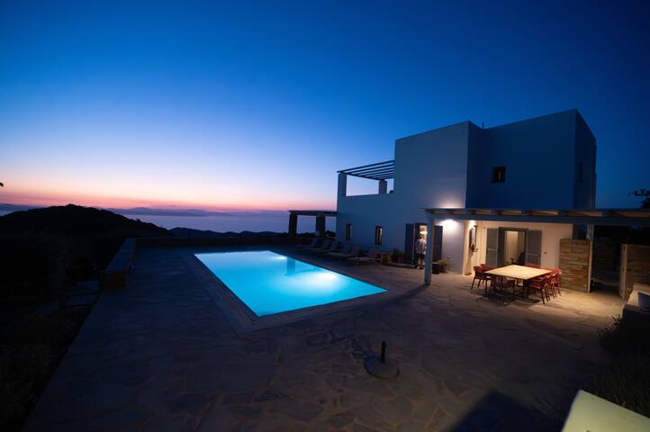 Villa Levanda in the island of kea gallery image 2