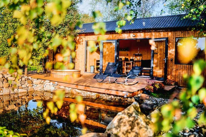Glamping Cabin With Stone Lake And Sauna - Strakonice
