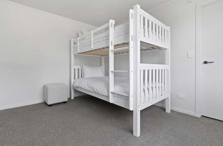 საძინებელი 3