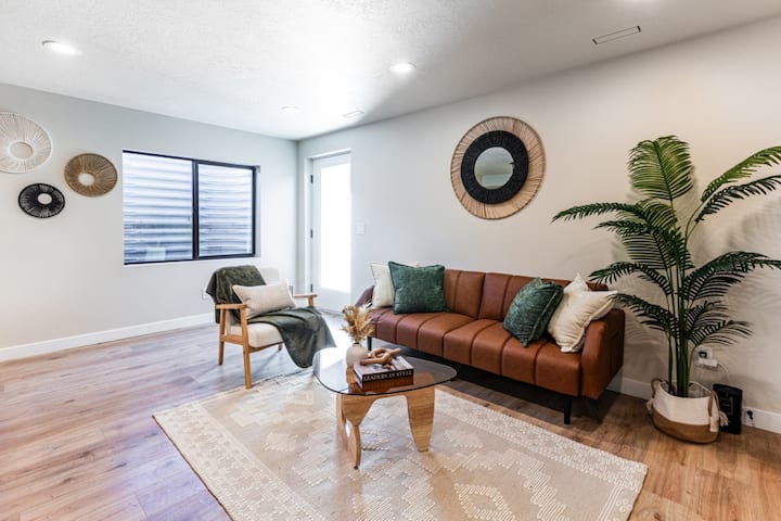Modern Apartment Near Expo, Rsl Stadium, Skiing - South Jordan, UT