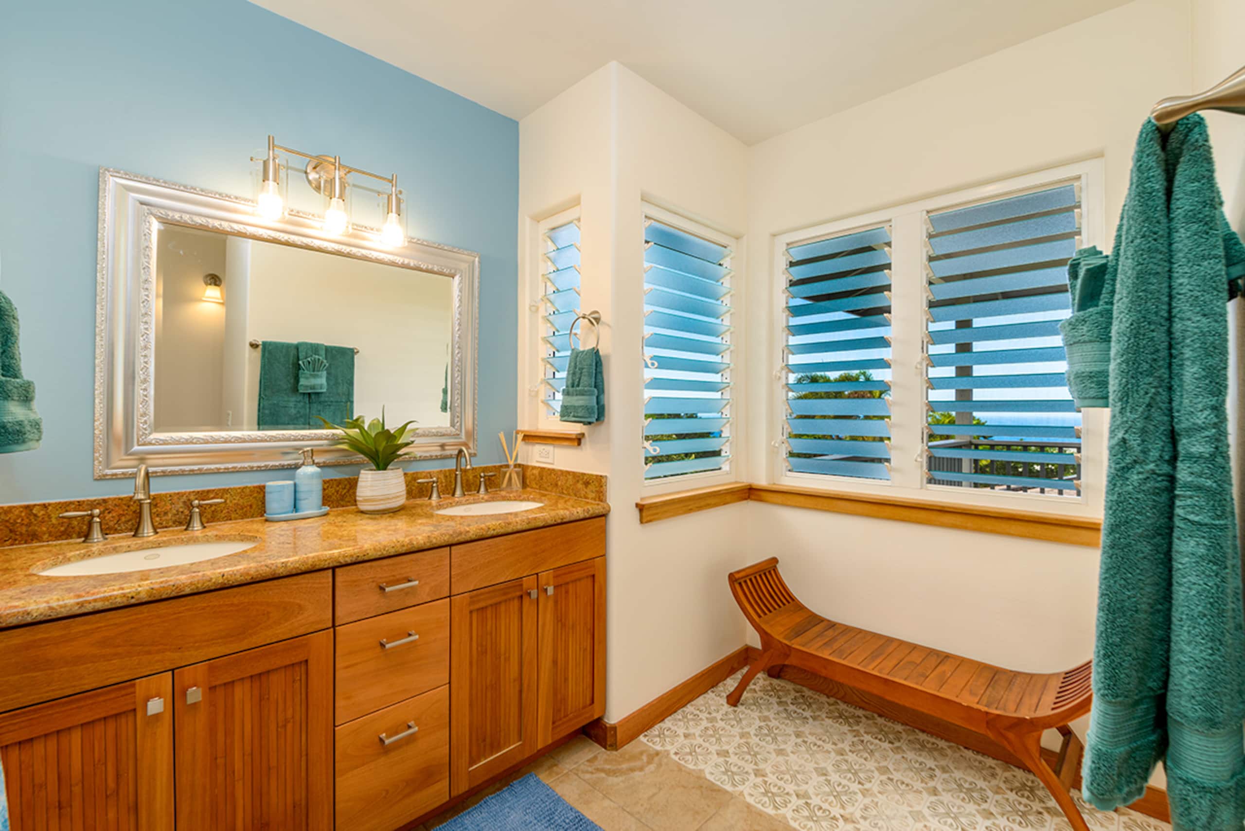 Home in Kailua-Kona · ★4.99 · 4 bedrooms · 8 beds · 3 private baths - Image 22
