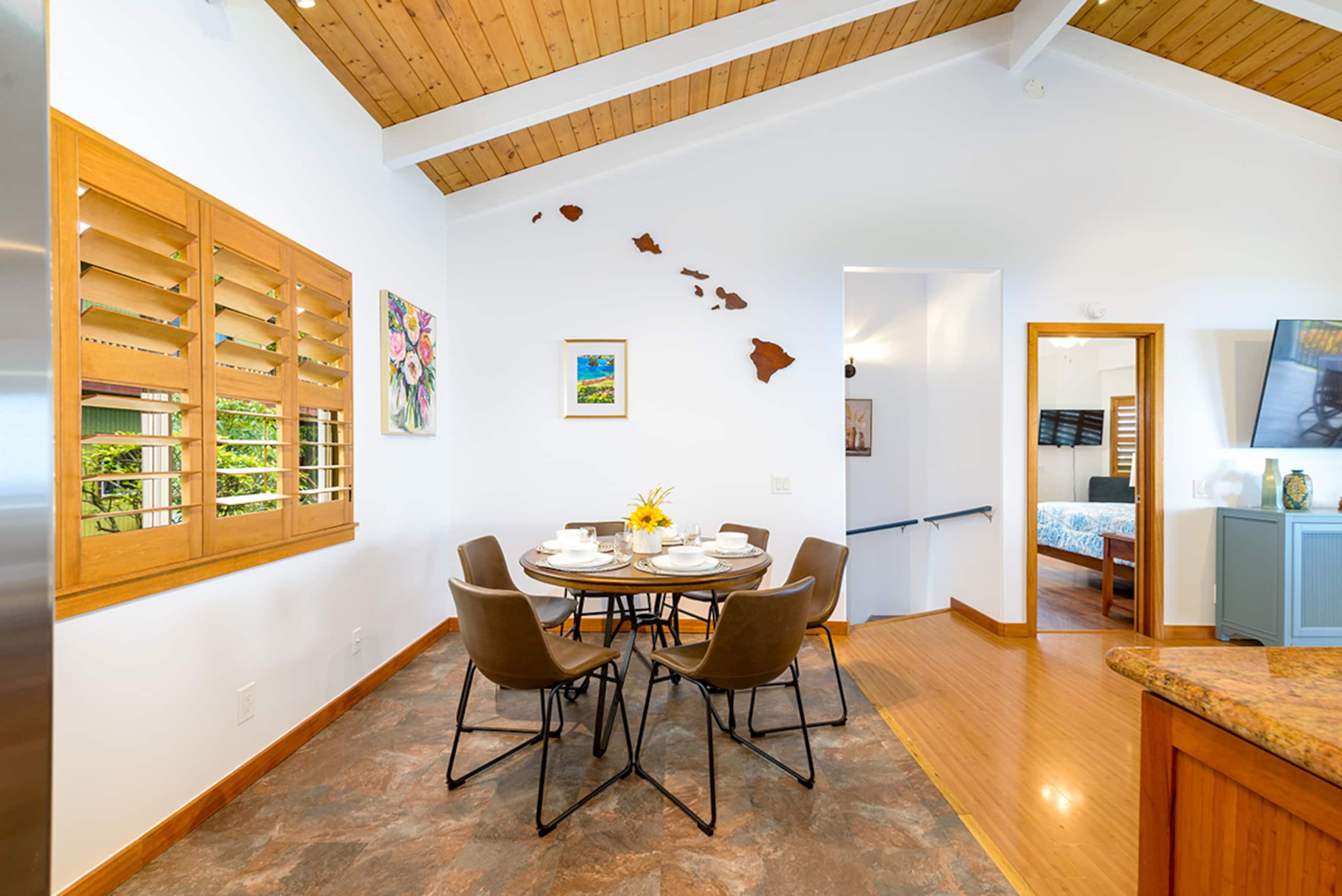 Home in Kailua-Kona · ★4.99 · 4 bedrooms · 8 beds · 3 private baths - Image 15