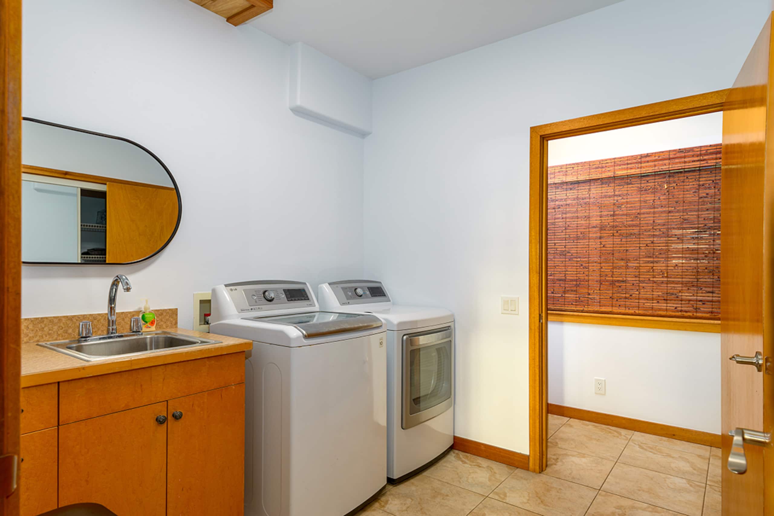 Home in Kailua-Kona · ★4.99 · 4 bedrooms · 8 beds · 3 private baths - Image 32