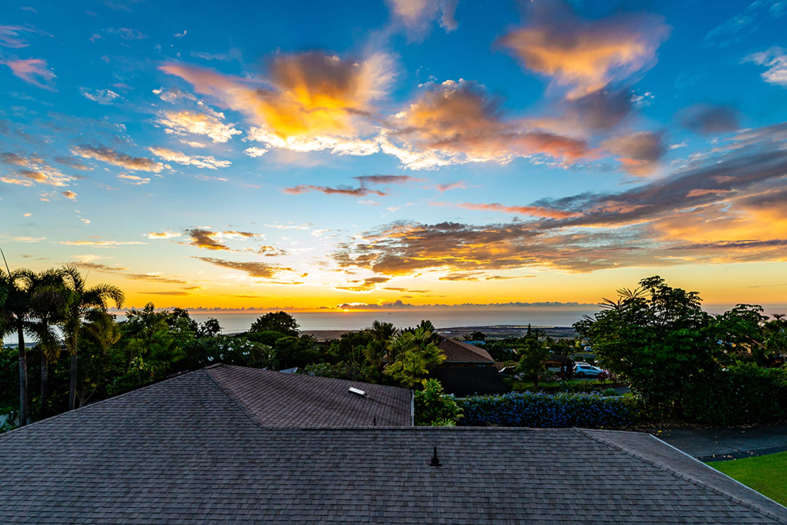 Home in Kailua-Kona · ★4.99 · 4 bedrooms · 8 beds · 3 private baths - Image 43
