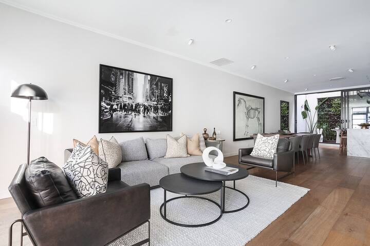 Urban Luxury in Surry Hills gallery image 4
