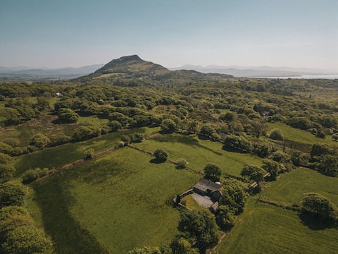 Charming cottage with sea views