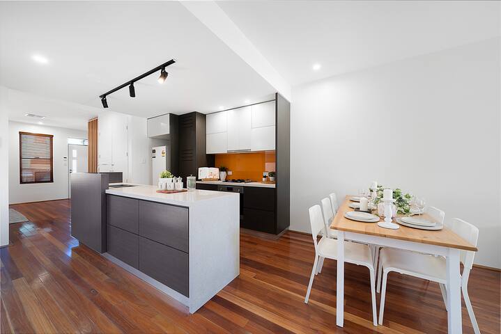 *Jam Home | Newtown Haven close to Sydney CBD gallery image 5