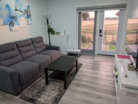 Top Airbnb: 2 BR Guest Suite Near Airport 2 beds 2 bedrooms in Cityscape