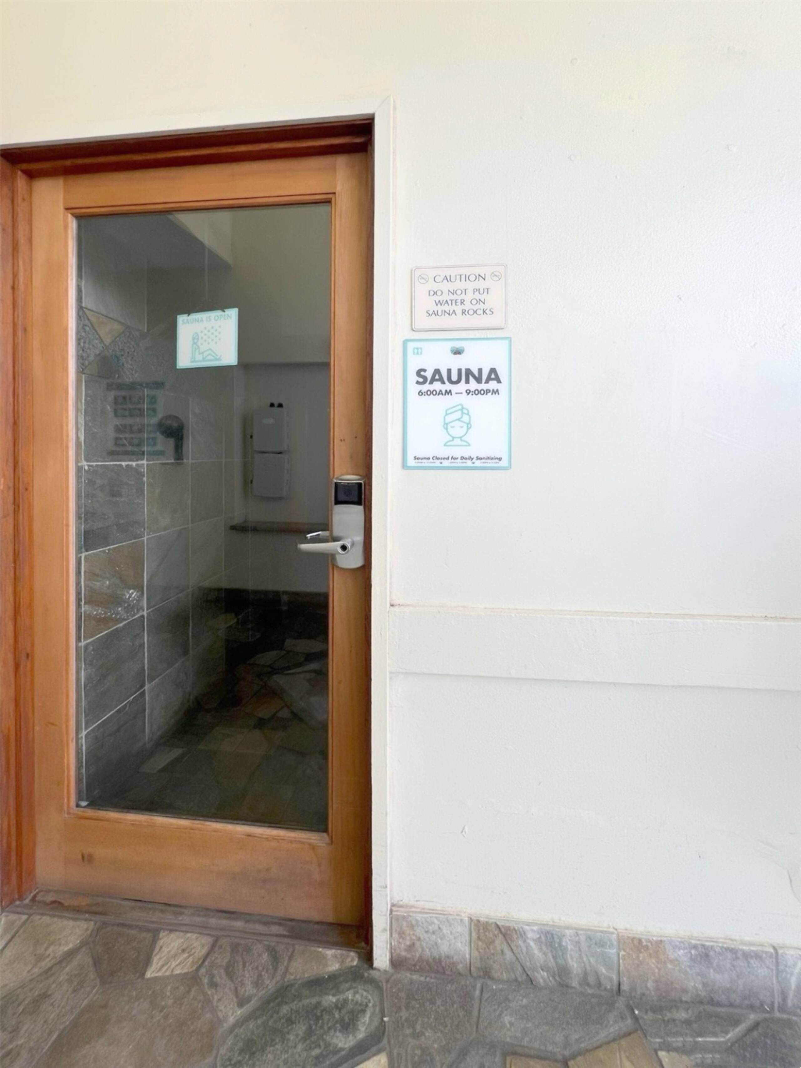 19F-Stunning Modern Studio/2 Queens-Waikiki Beach~ - Image 52
