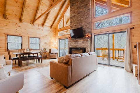 The Lazy Maple in RRG - Hot tub/Fire pit/Arcade