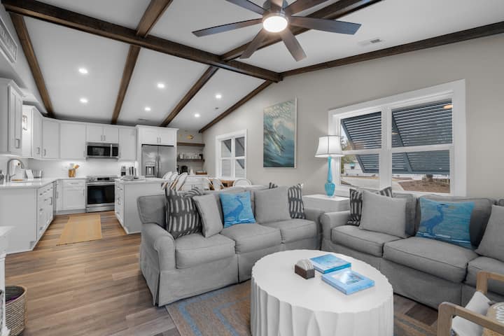 Searenity - Hot Tub, 3bed/2ba Beach & Sound Access - Emerald Isle, NC
