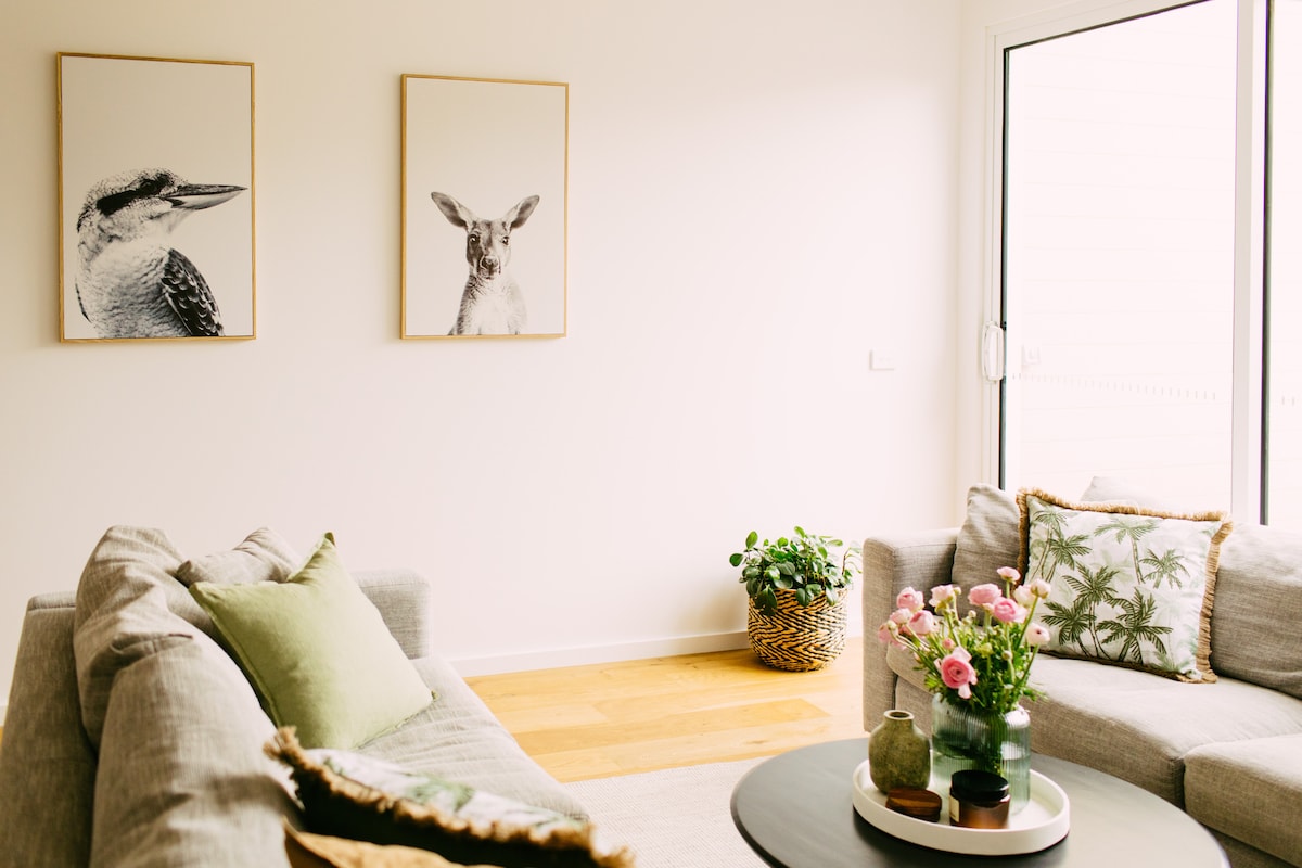 Successful Airbnb property: Peaceful Golf Course Escape with Kangaroos in Anglesea