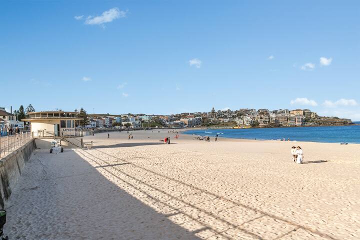 Coastal Chic in Bondi Beach gallery image 5