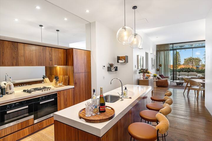 Coastal Chic in Bondi Beach gallery image 2