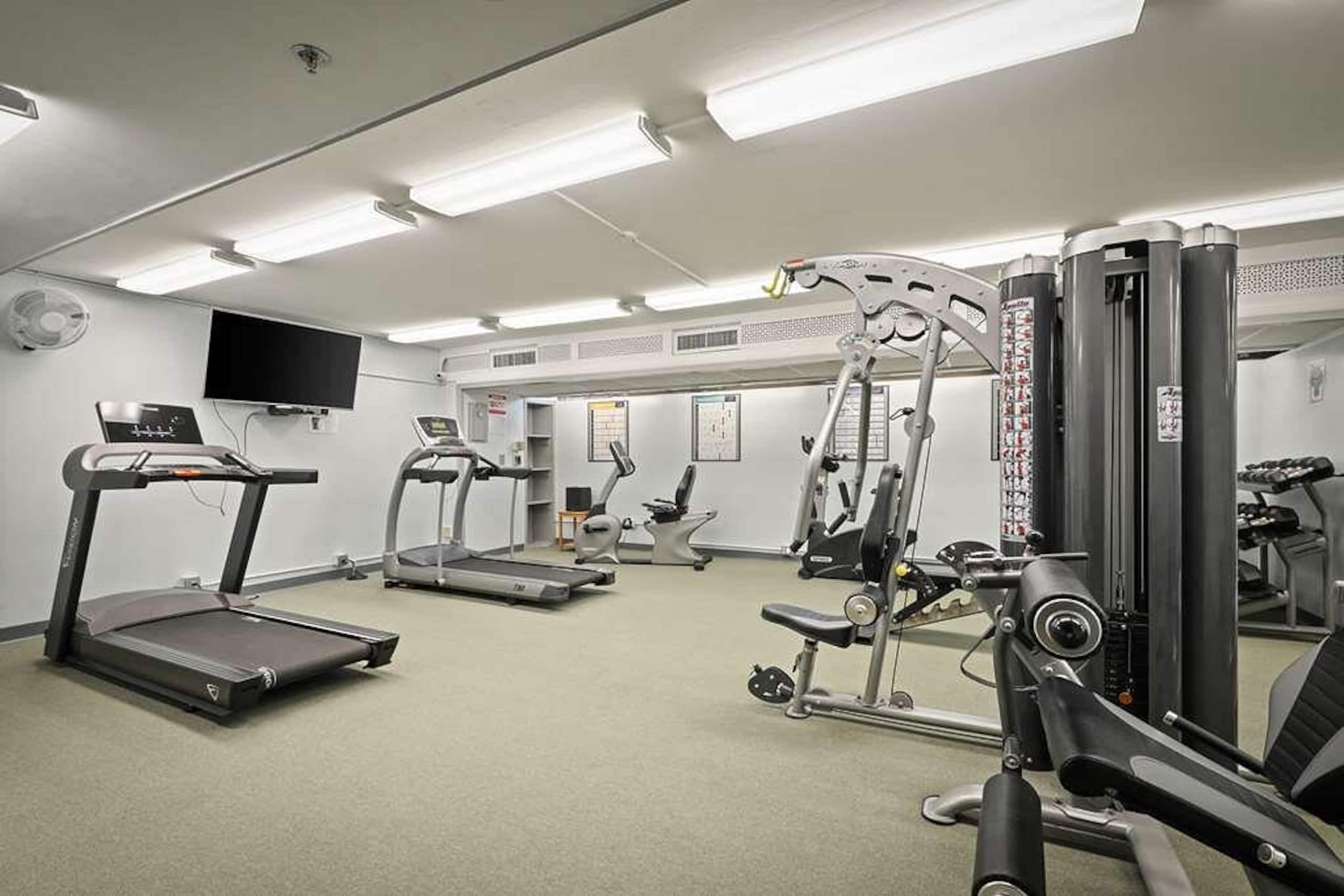 Condo in Honolulu · ★4.93 · 1 bedroom · 2 beds · 1 private bath - Image 22