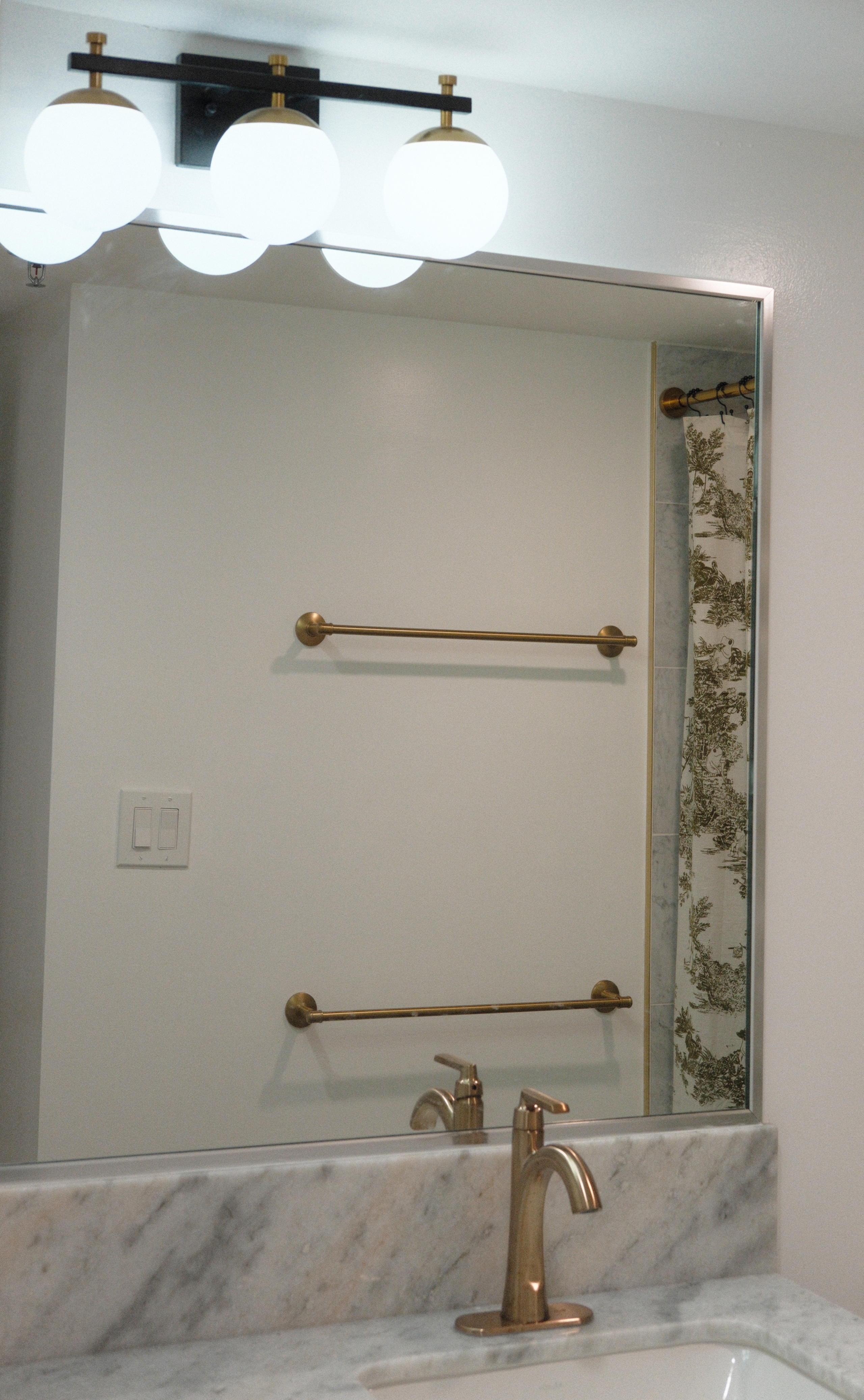 Condo in Honolulu · ★4.93 · 1 bedroom · 2 beds · 1 private bath - Image 15