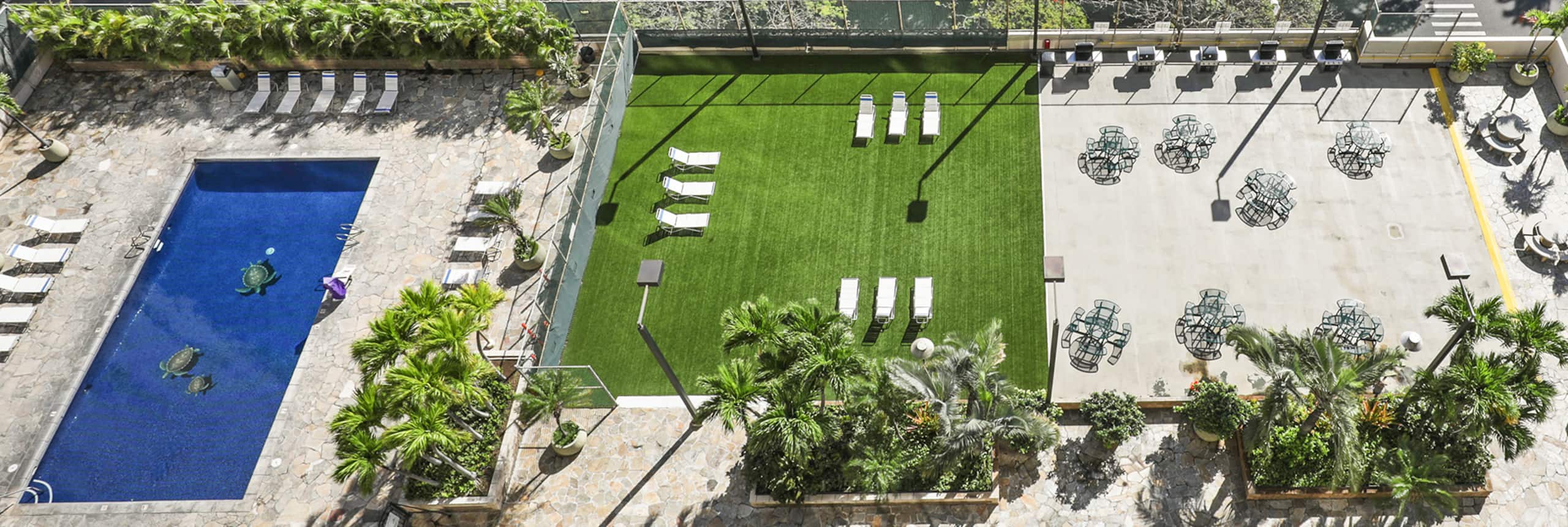 Condo in Honolulu · ★4.93 · 1 bedroom · 2 beds · 1 private bath - Image 23