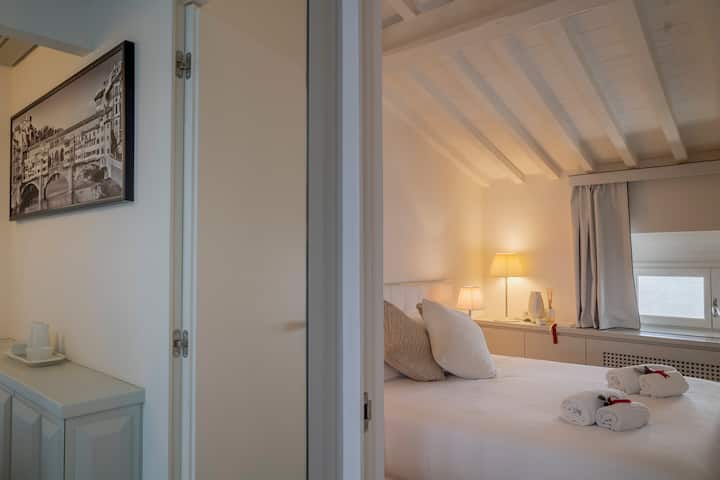 Rebecca Suite Florence
Spálňa s manželskou posteľou