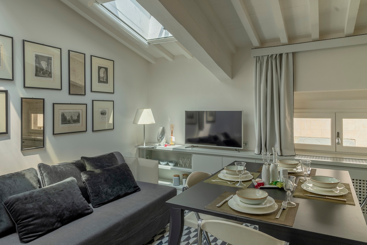 КАУЧ НА СПУШТАЊЕ