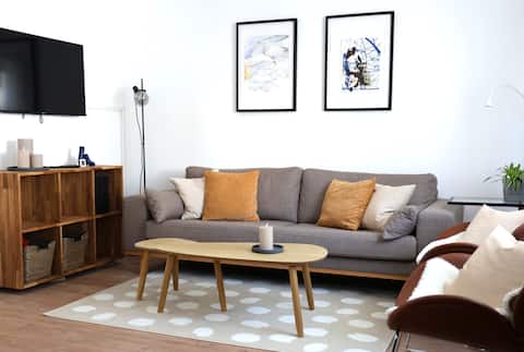 Popular Airbnb listing: Entire house - 3 bedrooms - TVs - outdoor area in Lahnstein