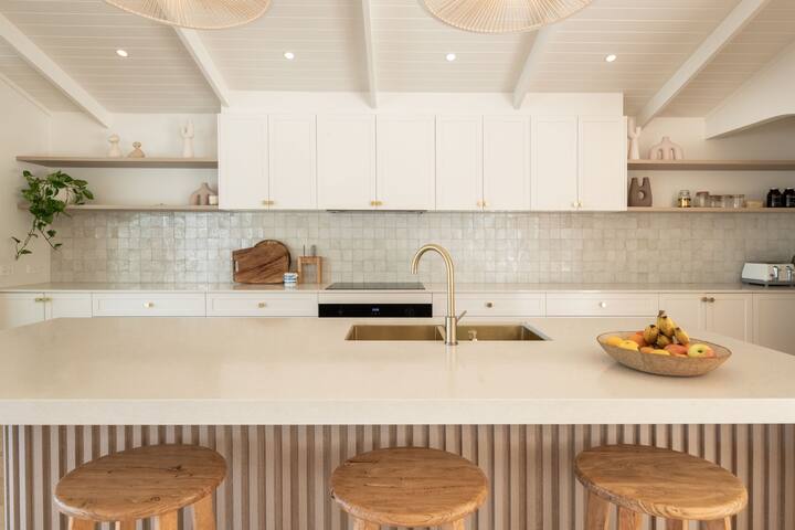 Seastar Cottage gallery image 4