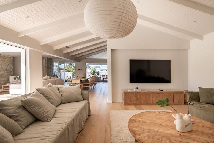 Seastar Cottage gallery image 3