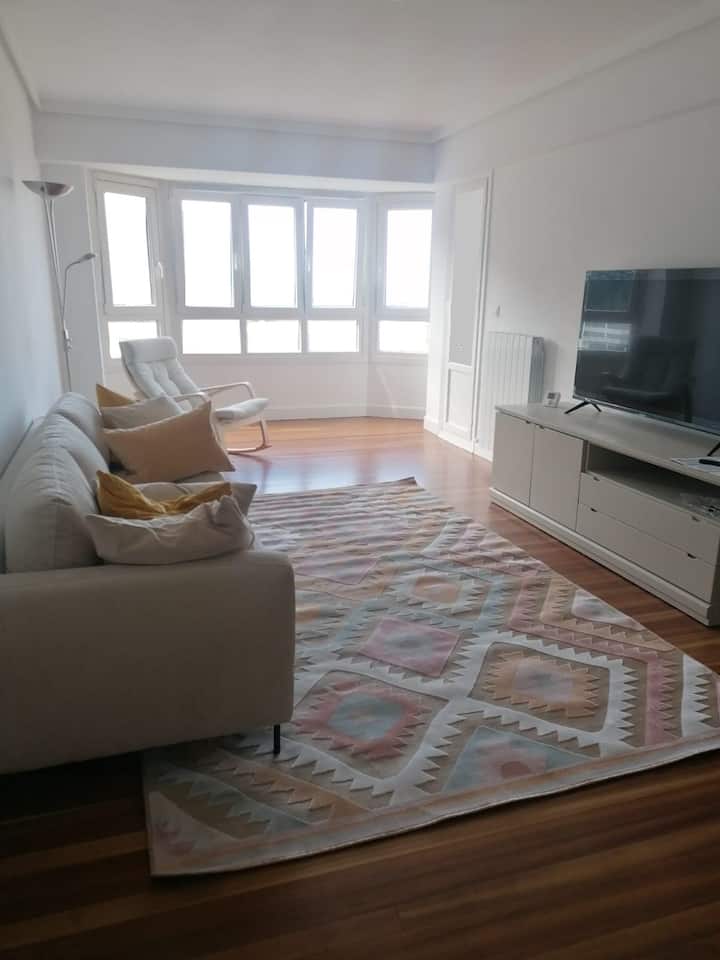 Apartamento Con Vistas A Un Paso De La Playa - Éibar