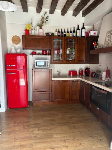 Mercedes Etxea gallery image 3