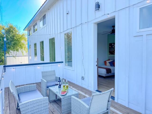 Texas-Themed Home gallery image 5