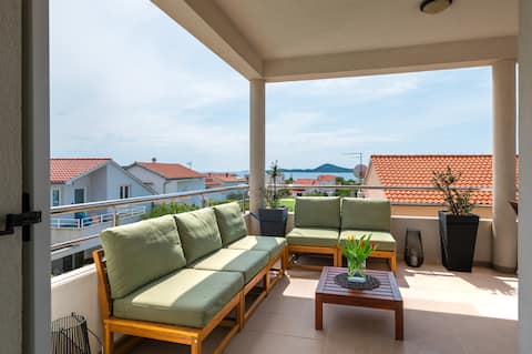 Apartments Tihi with terrace and sea view V