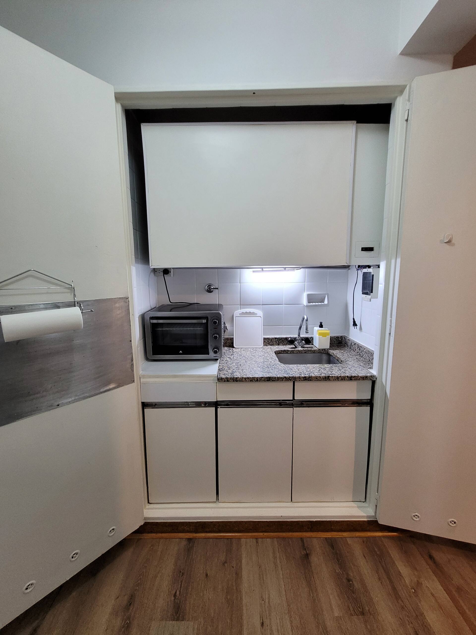 Furnished studio apartment in Recoleta