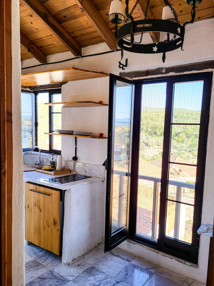 Stone House With Pool - Entire First  Floor - Milas