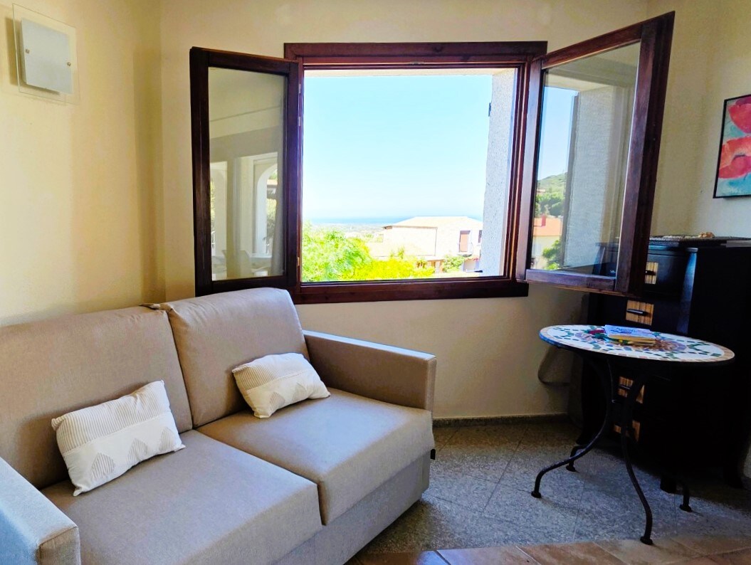 Heller Aufenthalt mit Blick aufs Meer