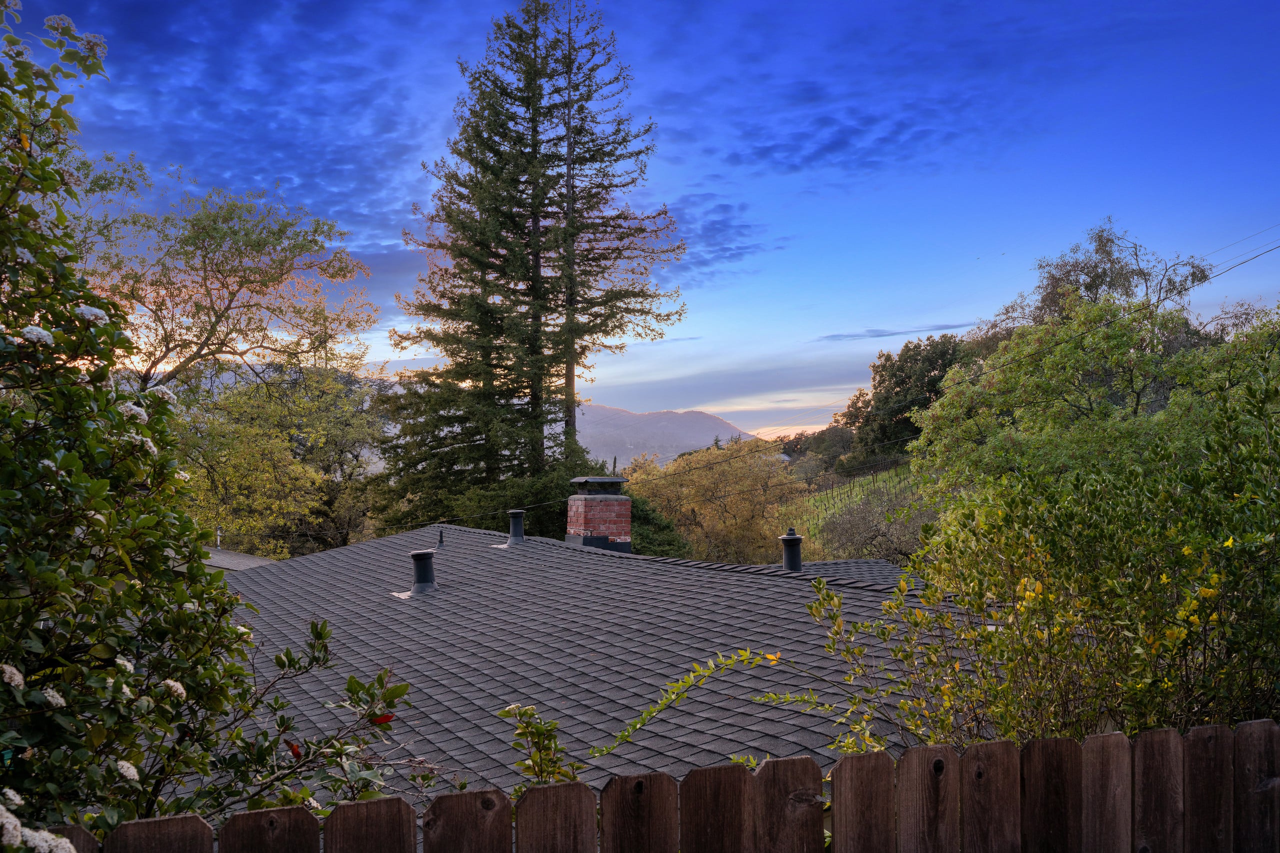 Hilltop Wine Country Retreat with Mountain Views - Photo 54
