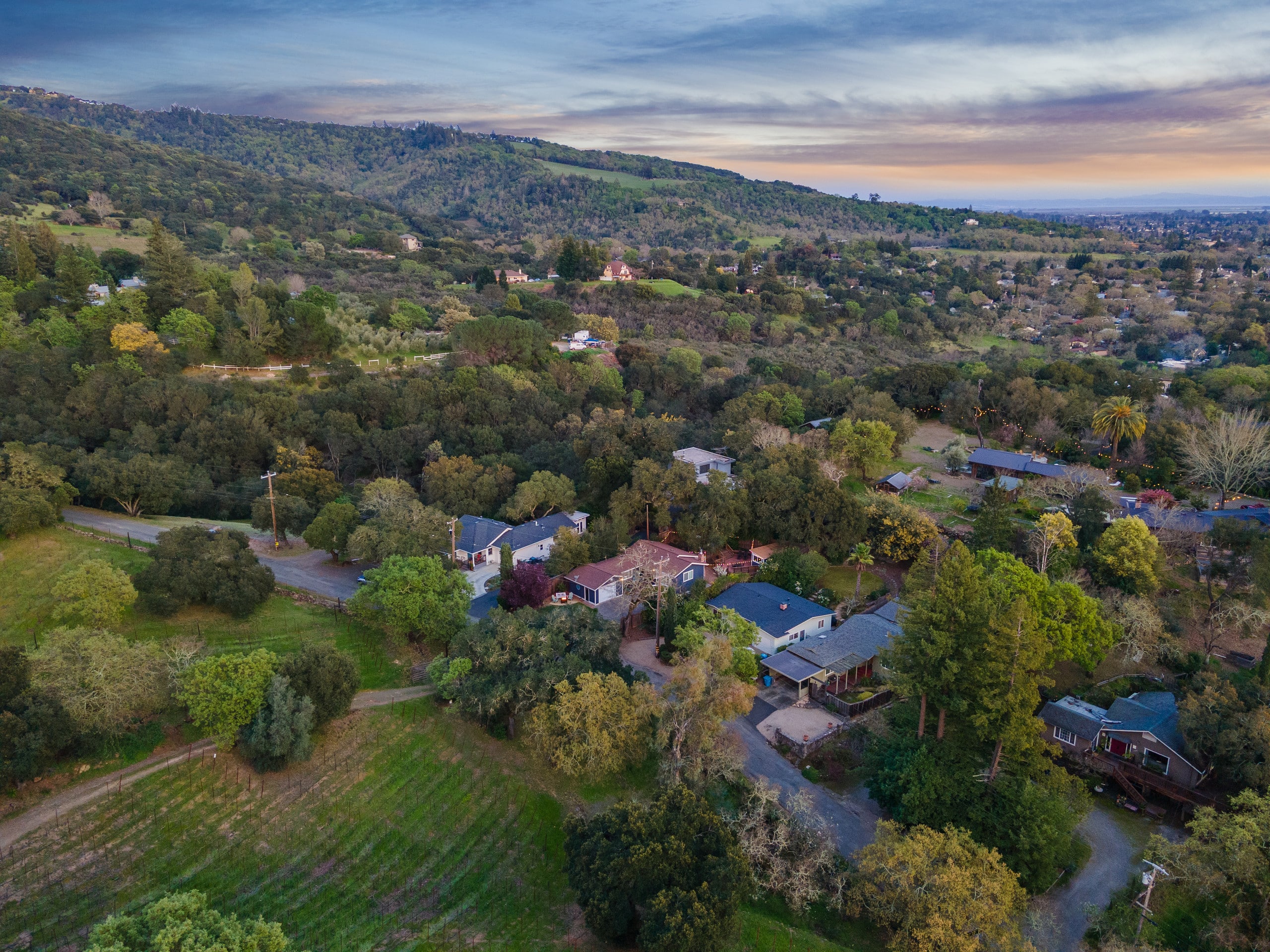 Hilltop Wine Country Retreat with Mountain Views - Photo 83