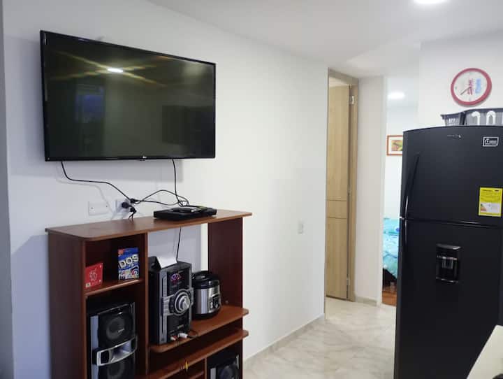 Apatamento Fresco, Piscina Y Hermosa Vista. - Girardot